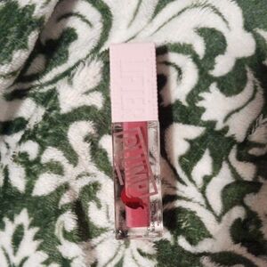 Maybelline Plumping Gloss with Pink Cap and Red Gloss